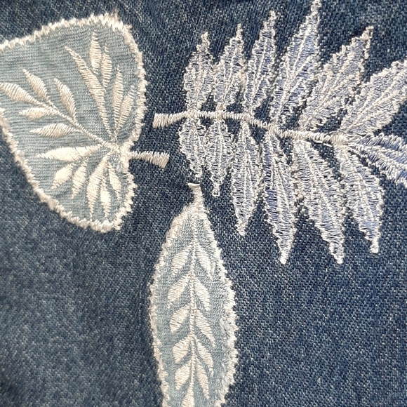 Jacket - Picture 5 of 5